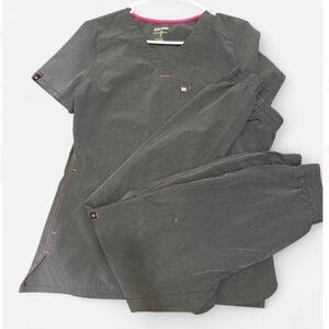 Women’s SCRUBSTAR scrub set size XS NWOT